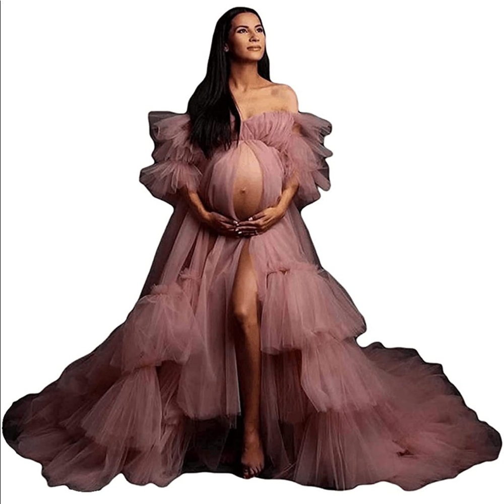 Fluffy tulle maternity dress